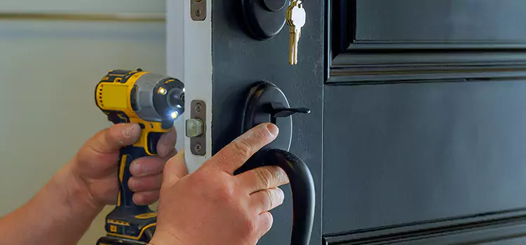 Commercial Door Lock Installation West Des Moines